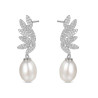Pendiente de plata rodiado hojas 33 mm con perla 